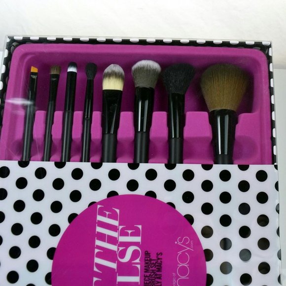 Macy's Makeup Brush Set - Black and Pink - Picture 2 of 9